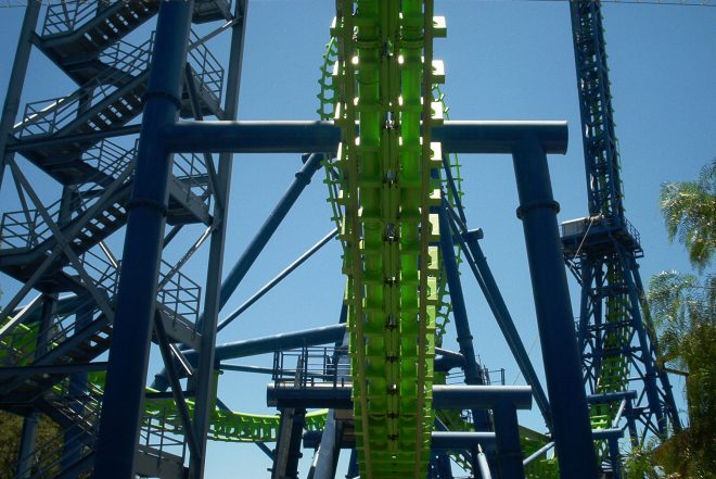 Six Flags Magic Mountain Deja-Vu 2005 (2)