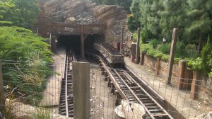 Big Grizzly Mountain Runaway Mine Cars (6)