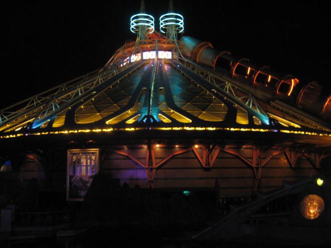 Space Mountain DLP night (2)