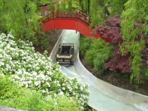 Chessington Dragon Falls (2)