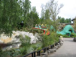 Chessington Dragon Falls (3)