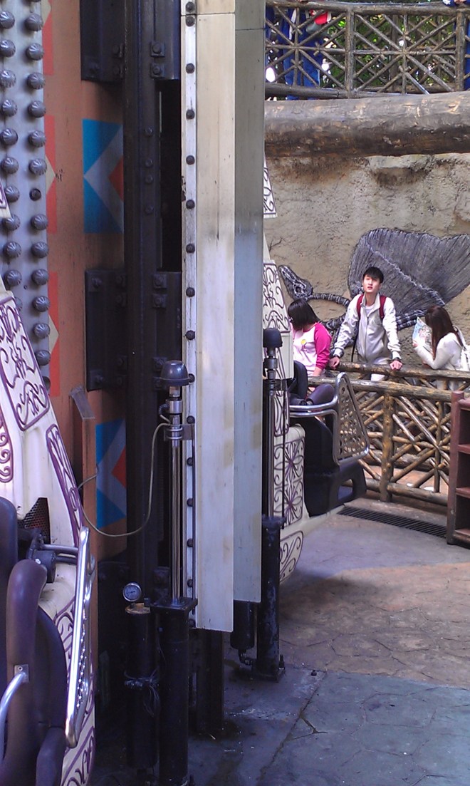 Leofoo Intamin Giant Drop (6)