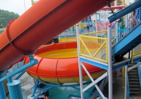 lake-lanier-islands-beach-waterpark-twister