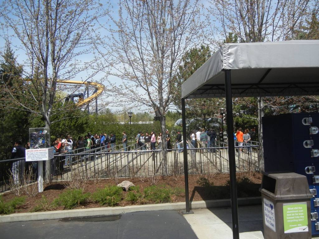 Batman: The Ride: the first part of our look at Inverted Coasters ...