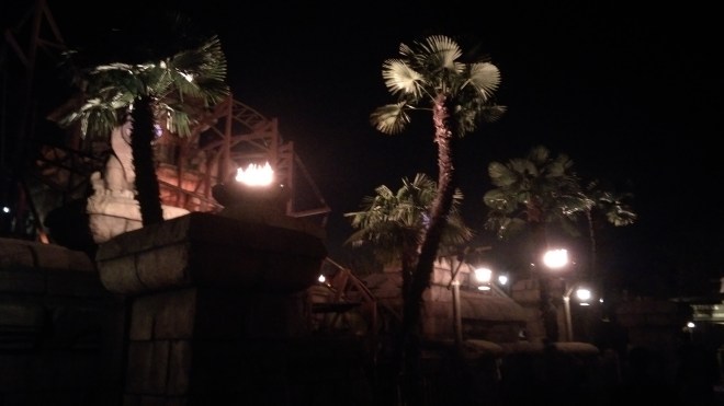 Temple du Peril at night (2)