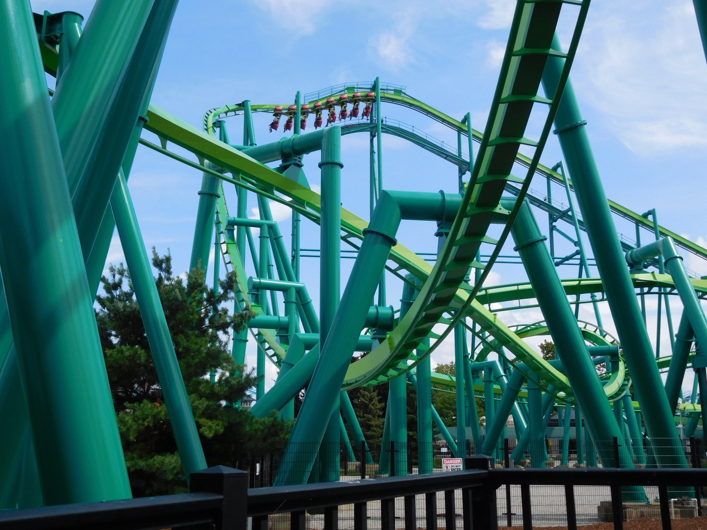A Bird of Prey lands at Cedar Point: Part 4 of our Inverted Coaster ...