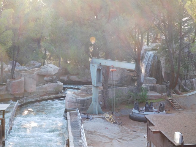 intamin-12-six-flags-magic-mountain-roaring-rapids-10