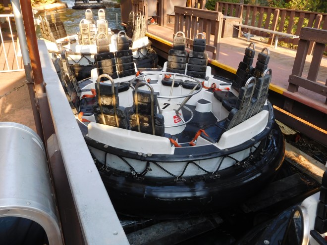 intamin-12-six-flags-magic-mountain-roaring-rapids-3