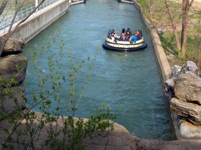 intamin-12-thunder-rapids-sfstl-david