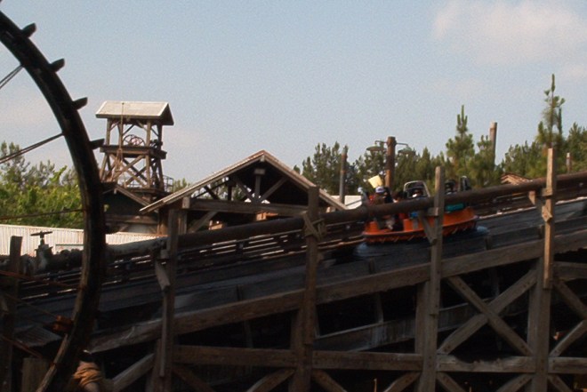 intamin-8-dca-grizzly-river-run-2