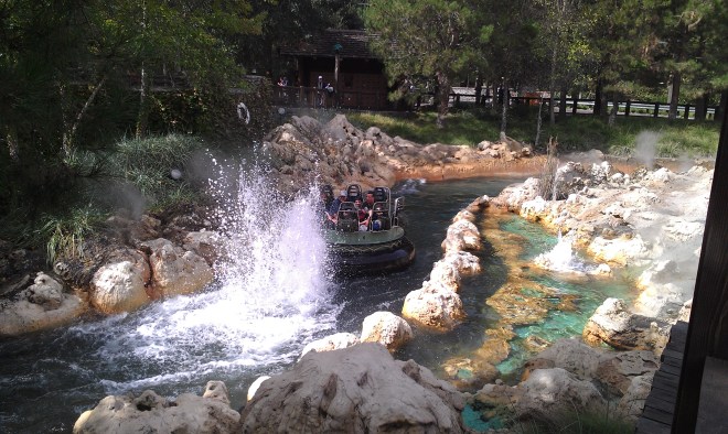 intamin-8-dca-grizzly-river-run-8