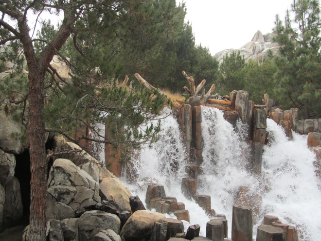 intamin-dca-grizzly-river-run-8