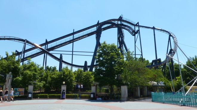 Batman The Ride Six Flags St Louis Flex 2.jpg