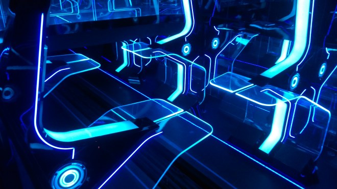 Tron Lightcycles Power Run Shanghai Disneyland (3)