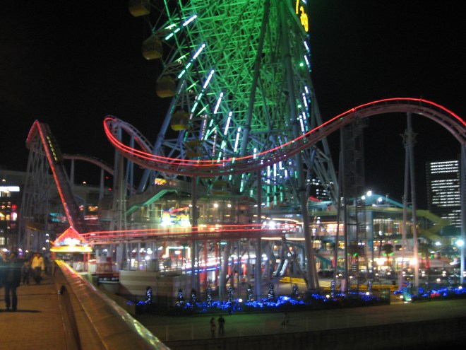 Diving Coaster Vanish at night (4).JPG