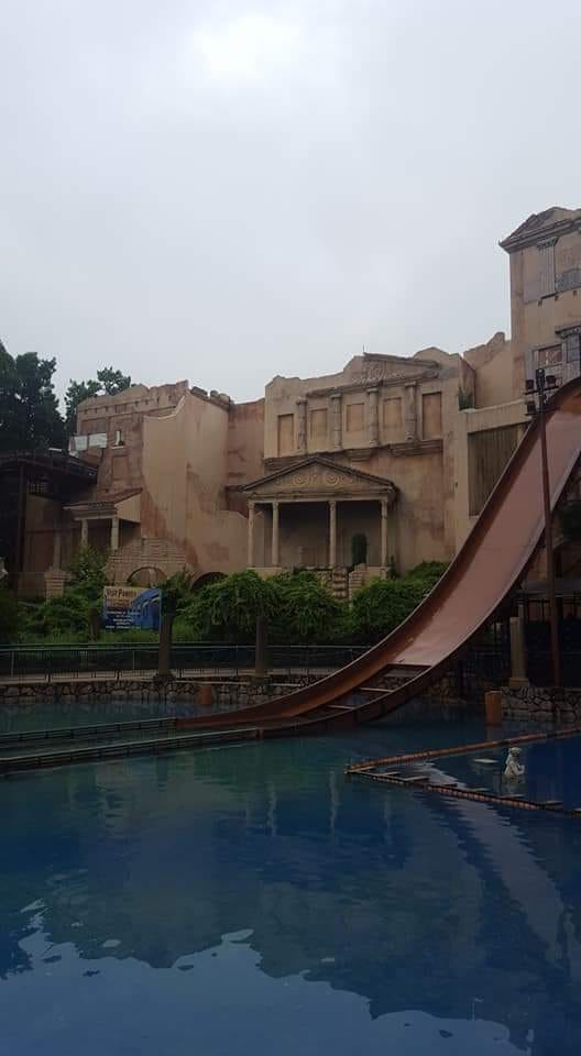 escape from pompeii daytime